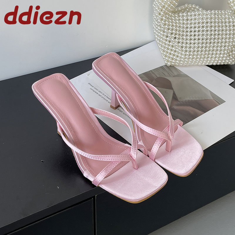 Xxl Women Fashion - Rosa moda dedo do pé quadrado