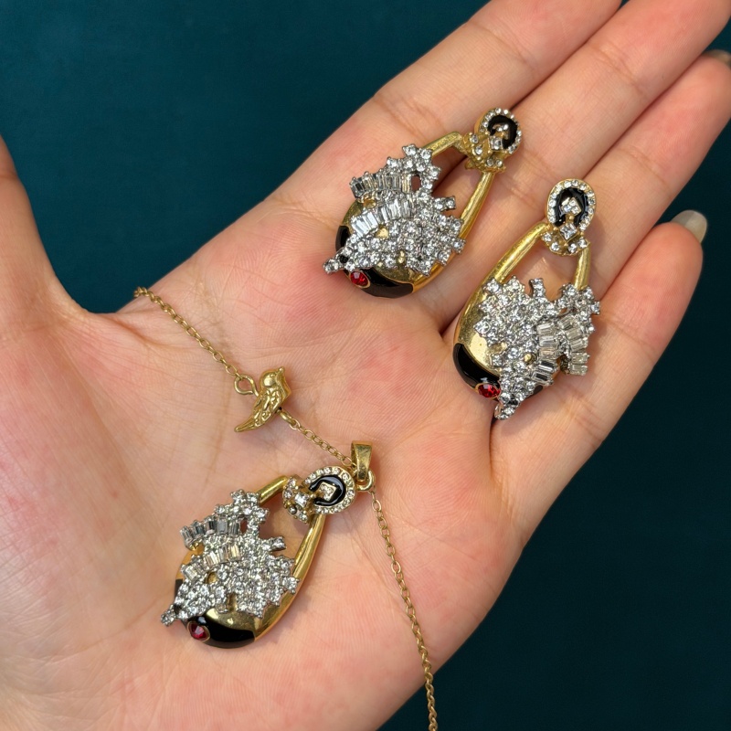 Colar e Brincos Vintage com Ce - Women Fashion Brand avaliação e preço